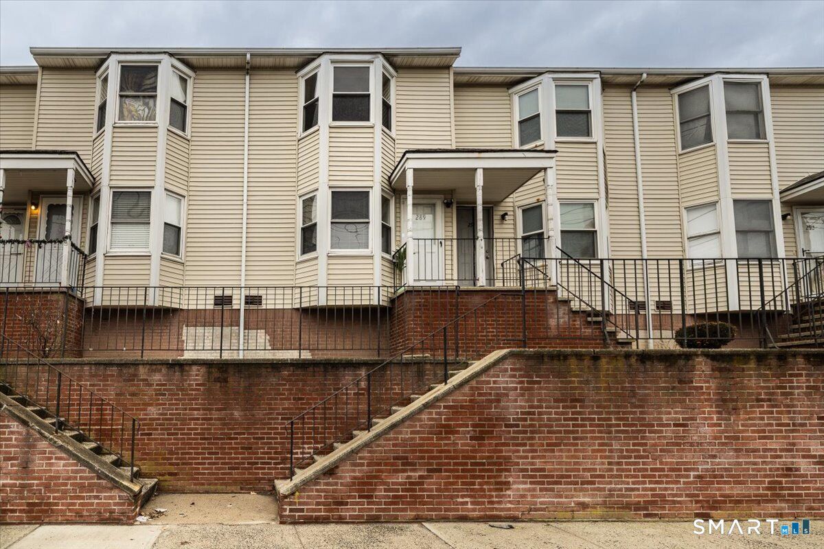 Property Photo:  289 Broad Street 289  CT 06604 