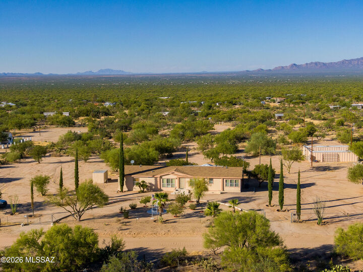 Property Photo:  12320 W High Ridge Drive  AZ 85736 