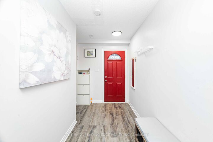 Property Photo:  121 Sadlee Cove Crescent  ON M1V 1Y3 