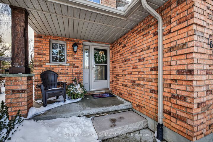 Photo de la propriété: 16 Blue Heron Place ON N5R 6J6