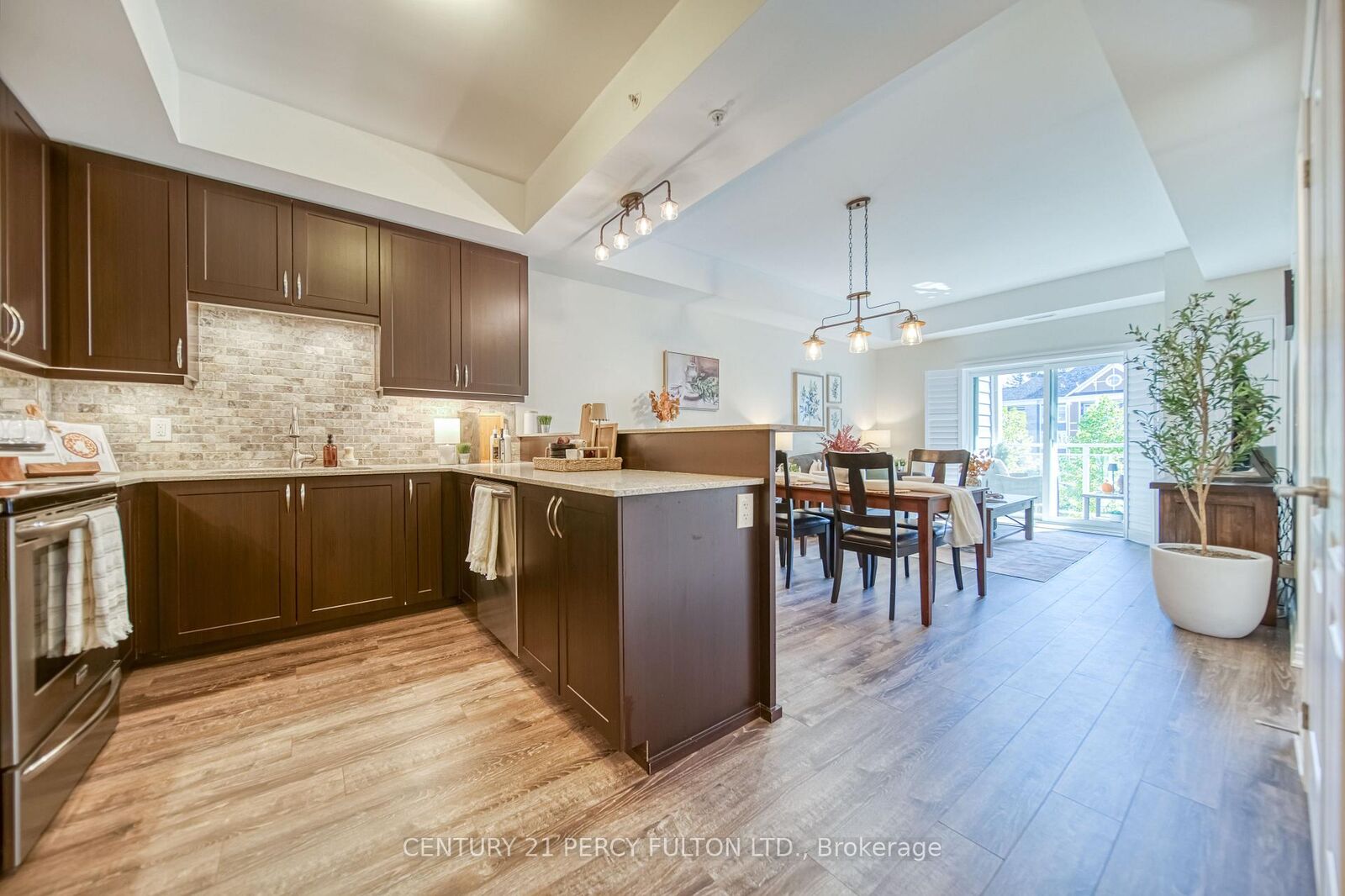 Photo de la propriété:  660 Gordon Street 302  ON L1N 0L1 