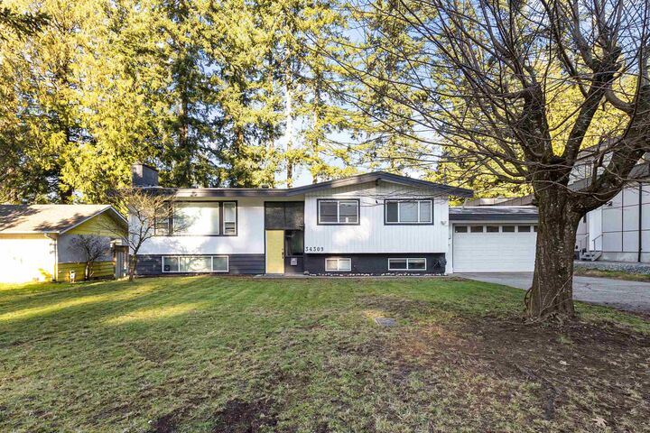 Property Photo:  34309 Green Avenue  BC V2S 2T1 