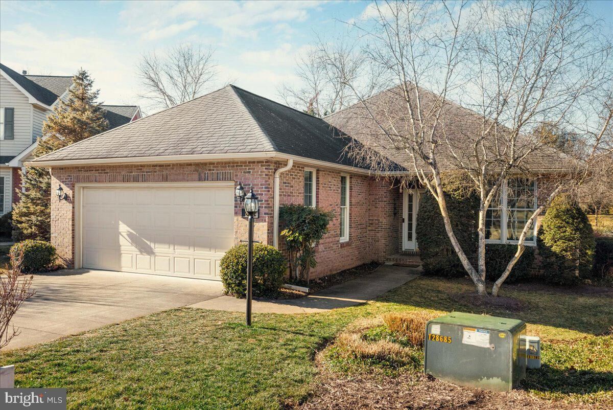 Property Photo:  832 Winder Court  VA 22601 