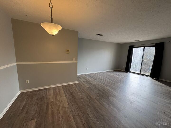 Property Photo:  7215 Creekview Drive  OH 45247 