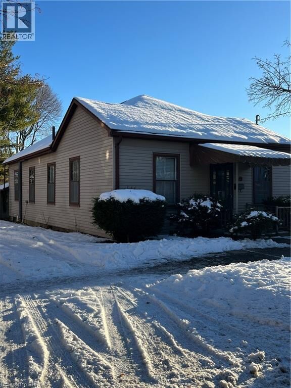 Property Photo:  49 Pearl Street  ON N3T 3N5 