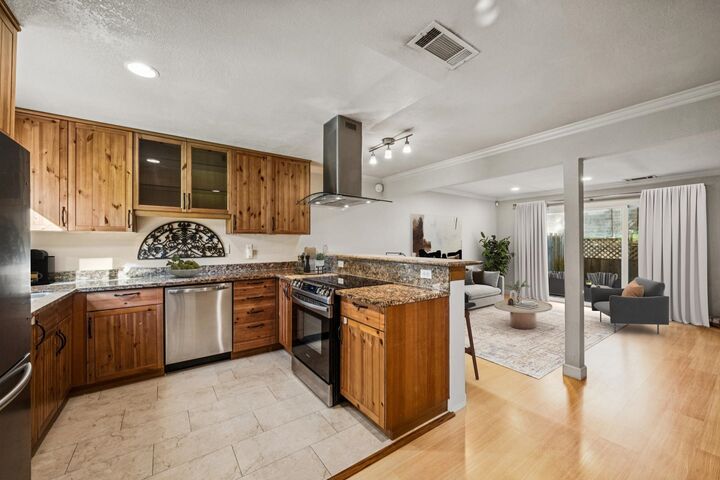 Property Photo:  394 Ilo Ln 701  CA 94526 