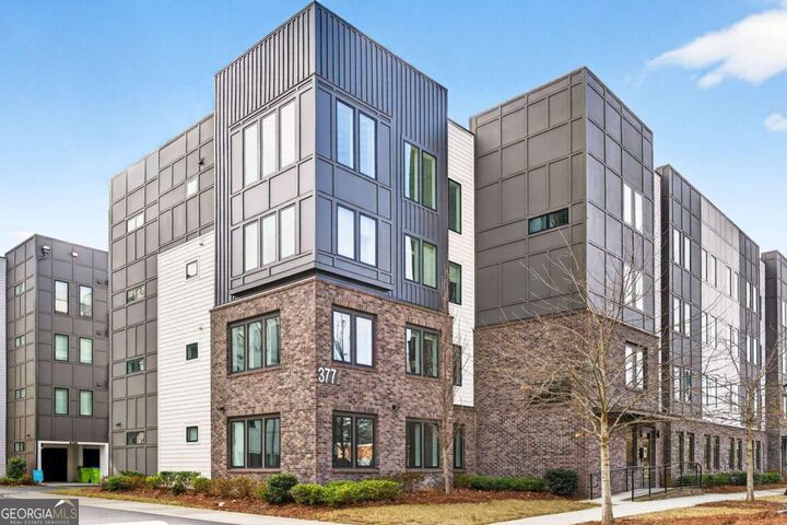 Property Photo: 377 Grant Circle SE 1712 GA 30315