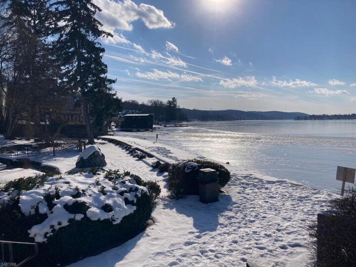 Property Photo:  65 Ledgewood Trl  NJ 07871 