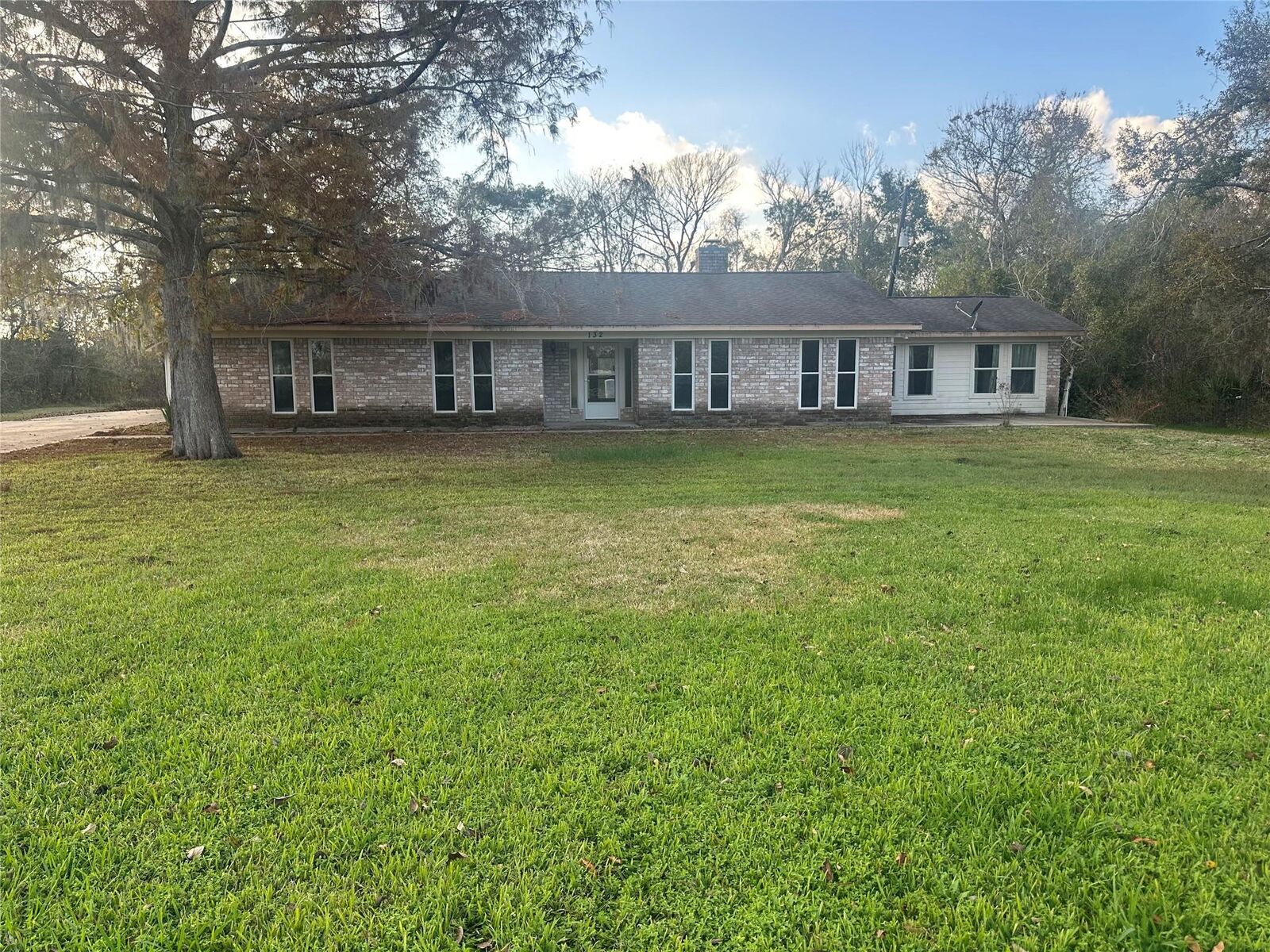 Property Photo:  132 Otter Trail  TX 77566 