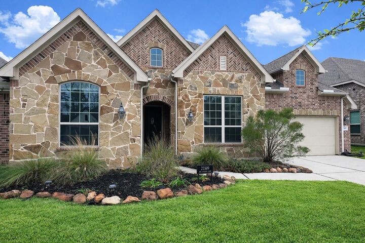Property Photo:  23509 Red Juniper Lane  TX 77357 