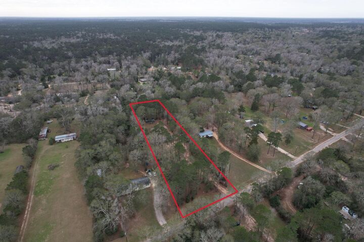 Property Photo: 280 Martin Creek Drive TX 77328