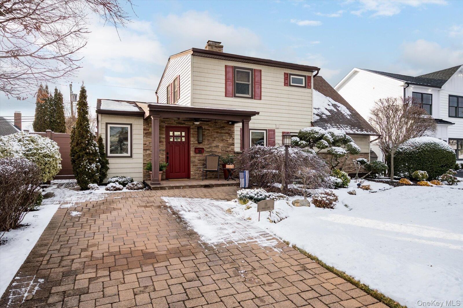Property Photo:  16 Dahlia Lane  NY 11793 
