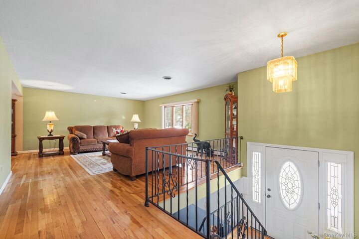 Property Photo:  38 Haller Crescent  NY 10977 