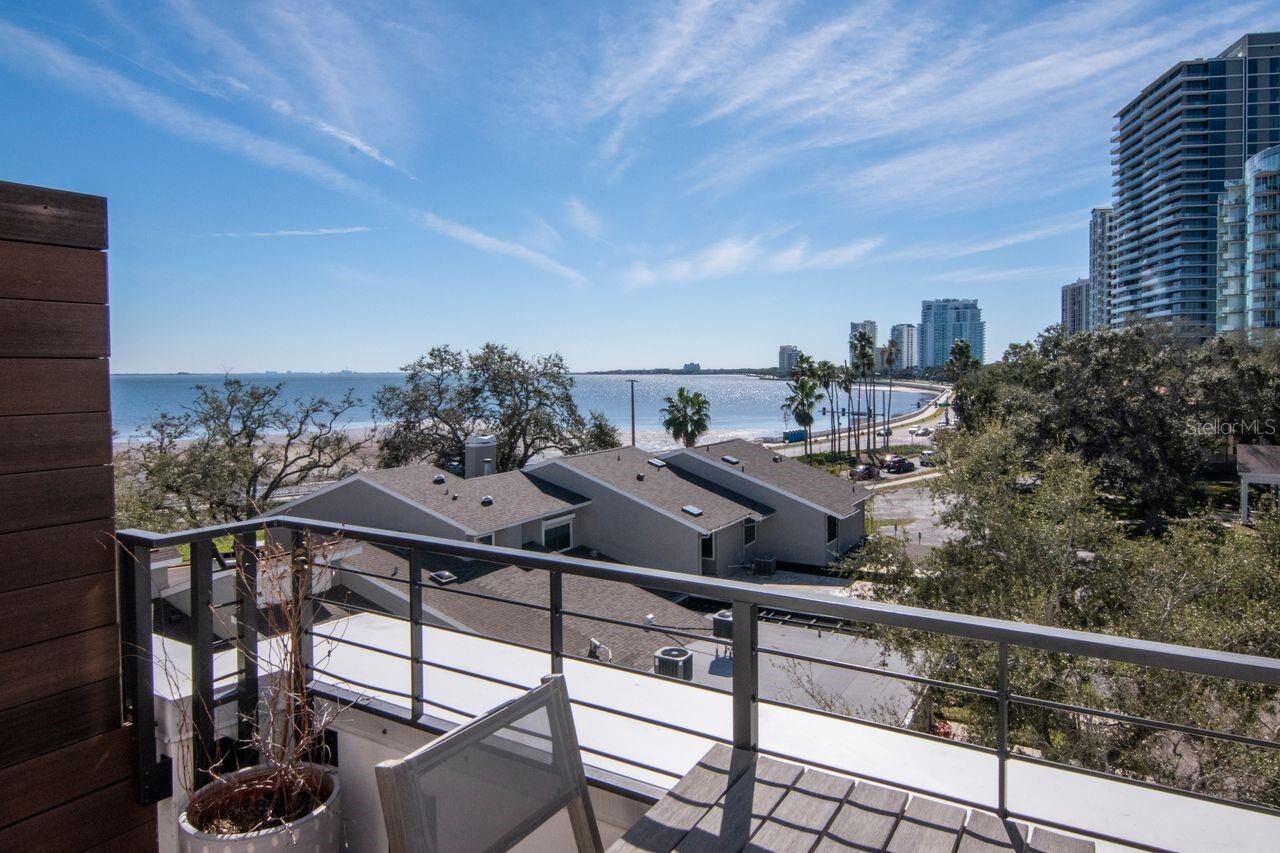 Property Photo:  2810 W Barcelona Street  FL 33629 