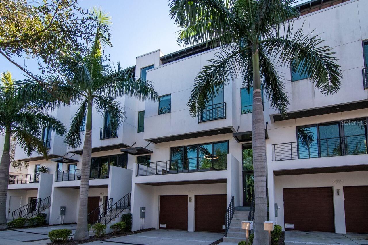 Property Photo: 2810 W Barcelona Street FL 33629