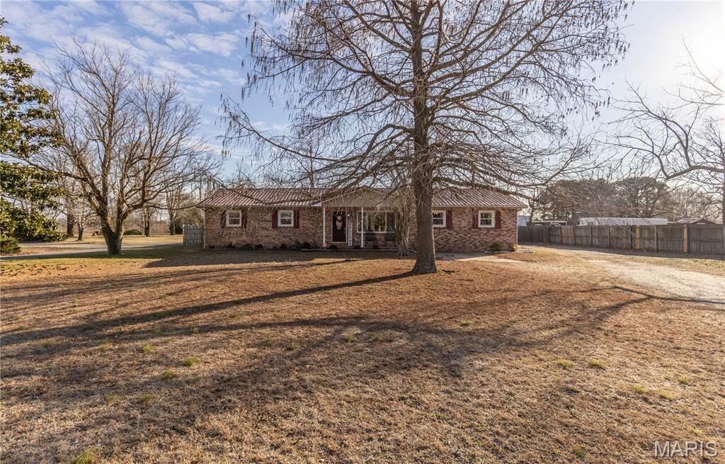 Property Photo:  109 Lynn Street  MO 63801 