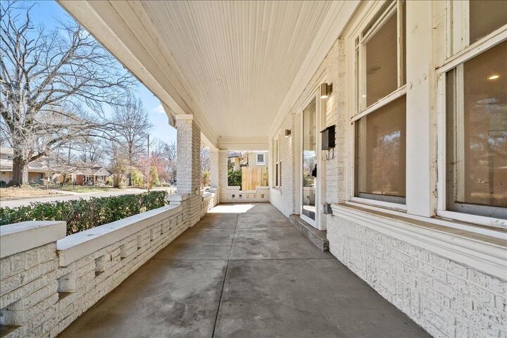 Property Photo:  495 S Reese St  TN 38111 