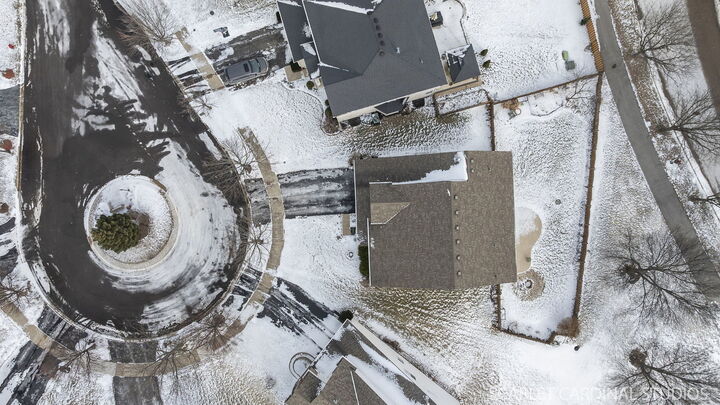 Property Photo: 2951 Thunderbird Court IL 60503