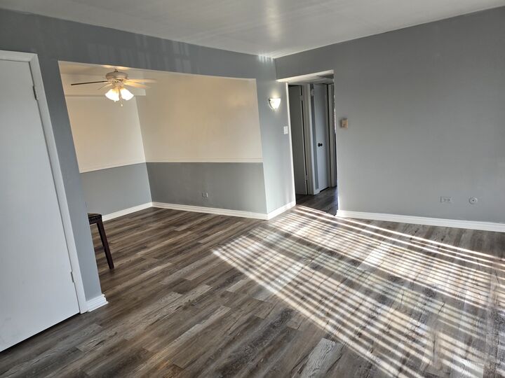 Property Photo:  17701 Park Boulevard 304  IL 60438 