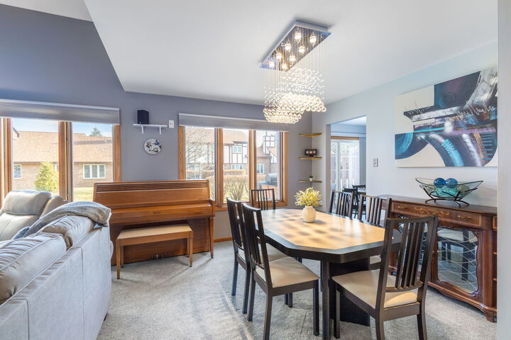 Property Photo:  8951 Silverdale Drive 2B  IL 60462 