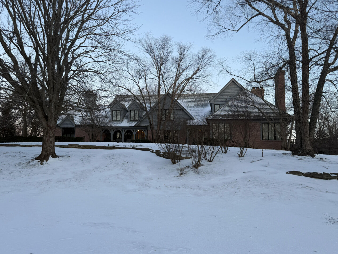 Property Photo: 1647 Balmoral Circle IL 60067