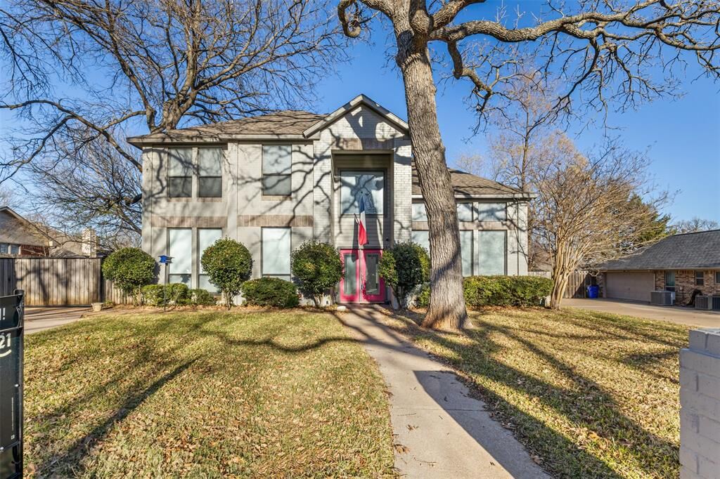 Property Photo:  1404 Whispering Water Lane  TX 76063 