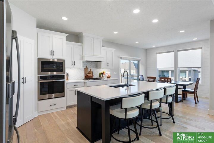 Property Photo:  6518 S 208th Avenue  NE 68022 