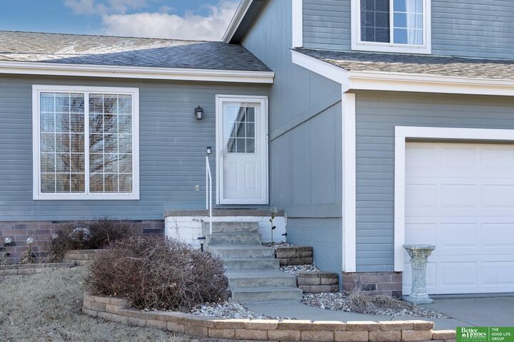 Property Photo: 6703 N 110th Avenue NE 68164