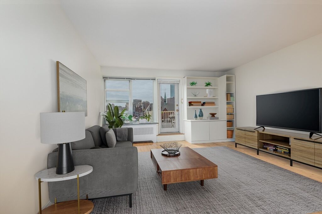 Property Photo: 145 Pinckney St 719 MA 02114