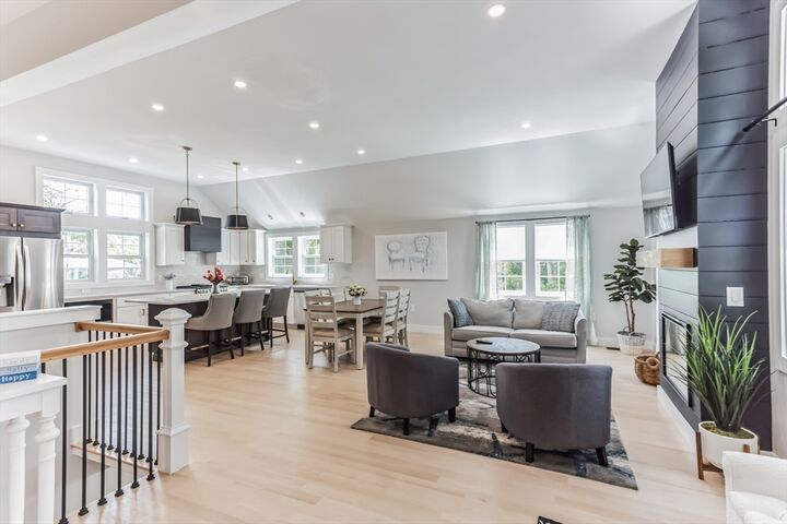 Property Photo:  194 Hinckley Rd  MA 02601 