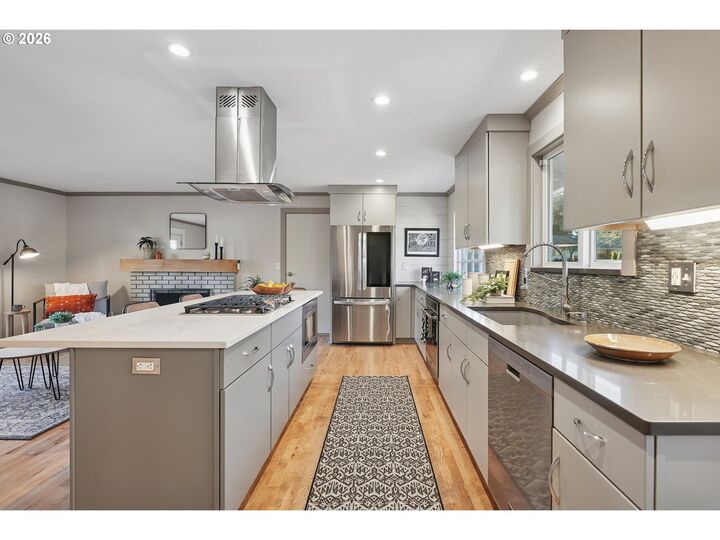 Property Photo: 830 NE 172nd Ave OR 97230