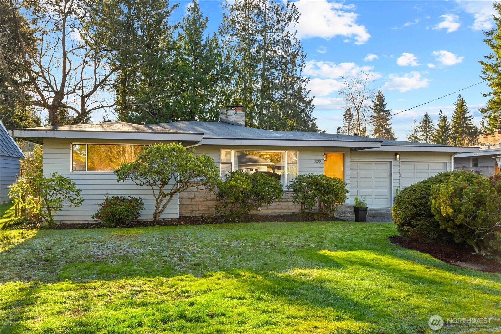 Property Photo: 323 NW 202nd Street WA 98177