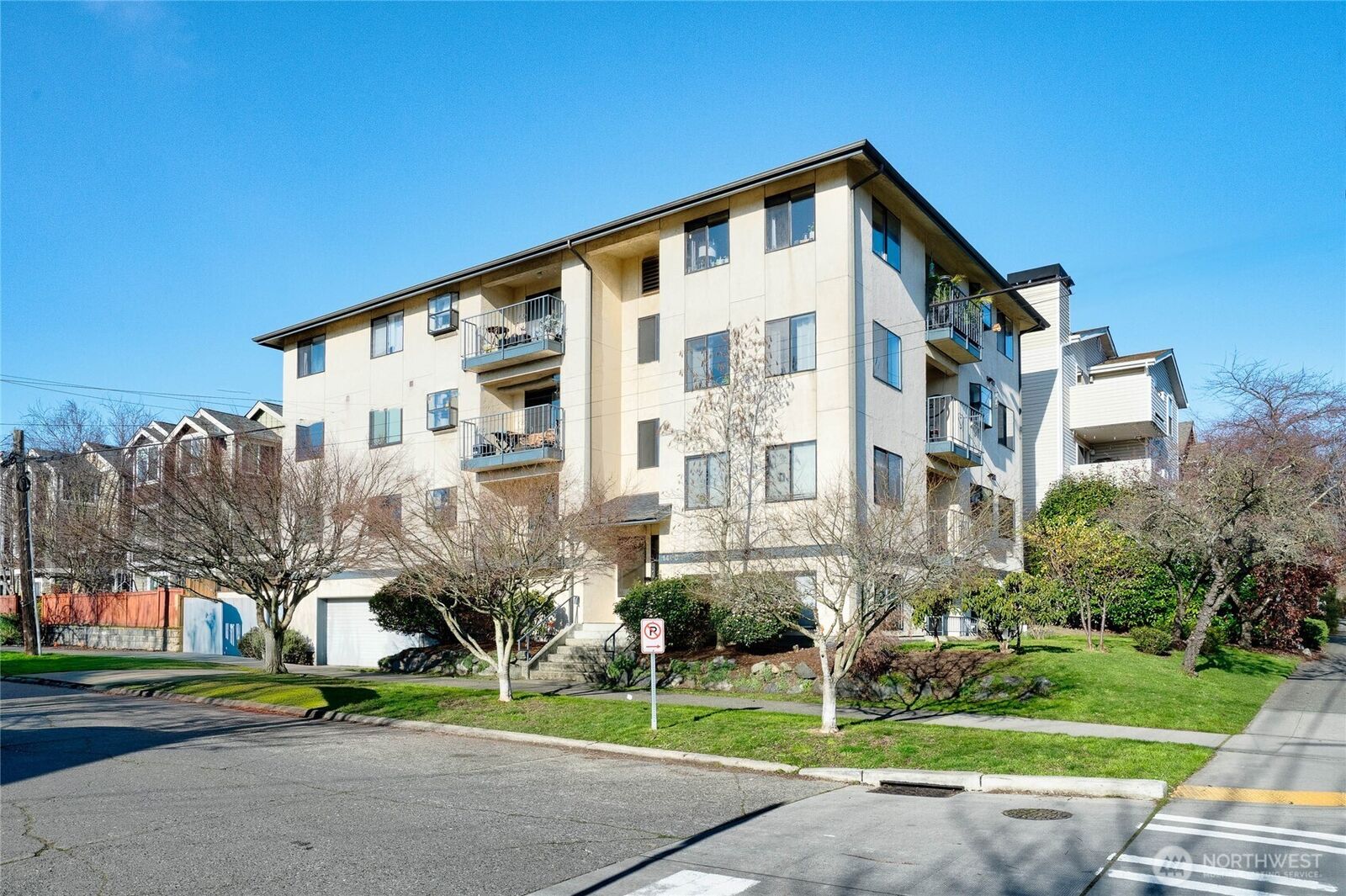 Property Photo:  1400 NW 60th Street 202  WA 98107 