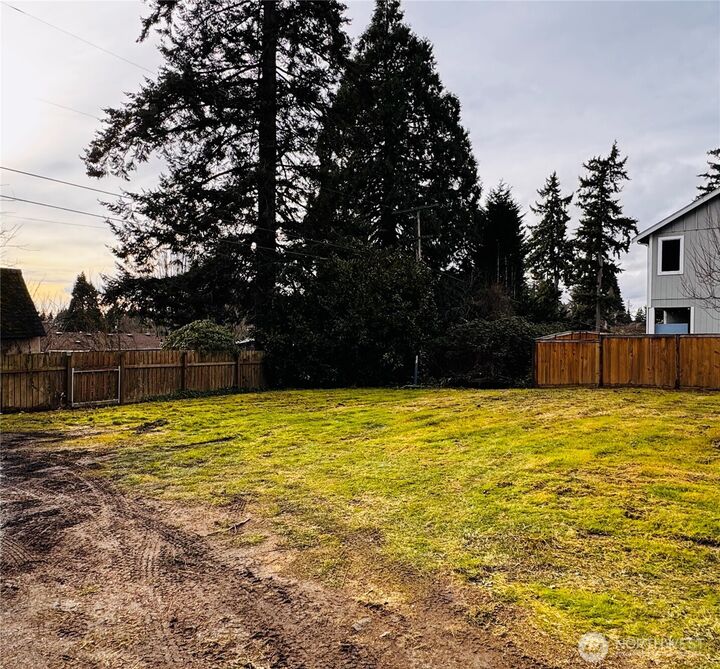 Property Photo: 712 Hanford Avenue WA 98310