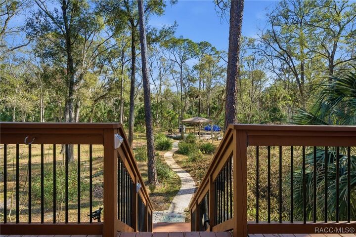 Property Photo: 3490 SE 193rd Place FL 34498