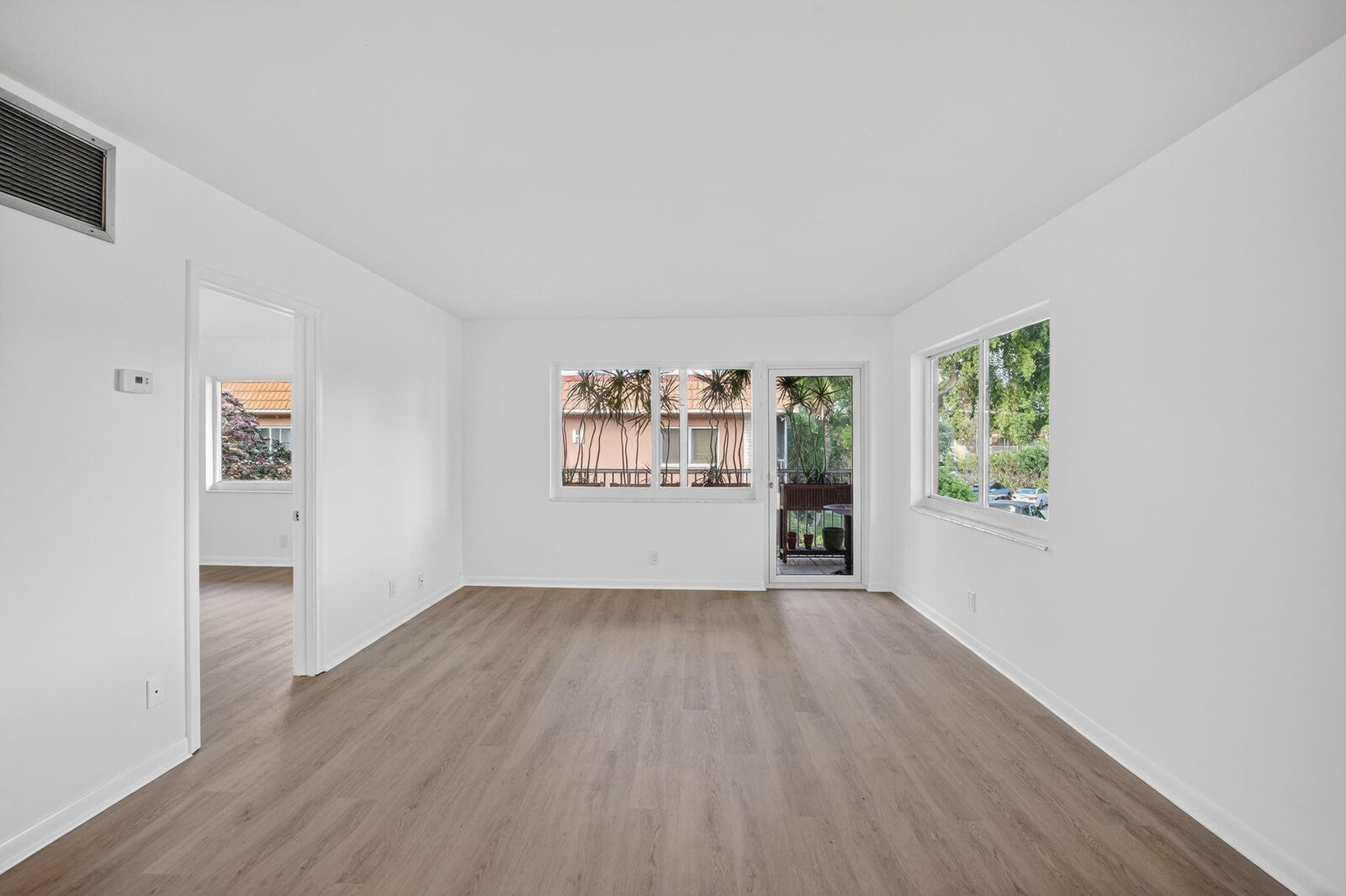 Property Photo:  119 NE 19th Court 205-G  FL 33305 