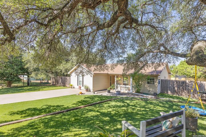 Property Photo:  204 Lake Park  TX 78133 