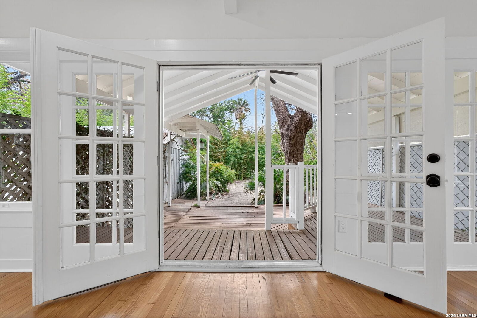 Property Photo:  214 Ira  TX 78209 