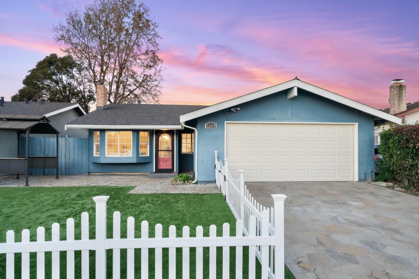 Property Photo: 32490 Lake Temescal Lane CA 94555