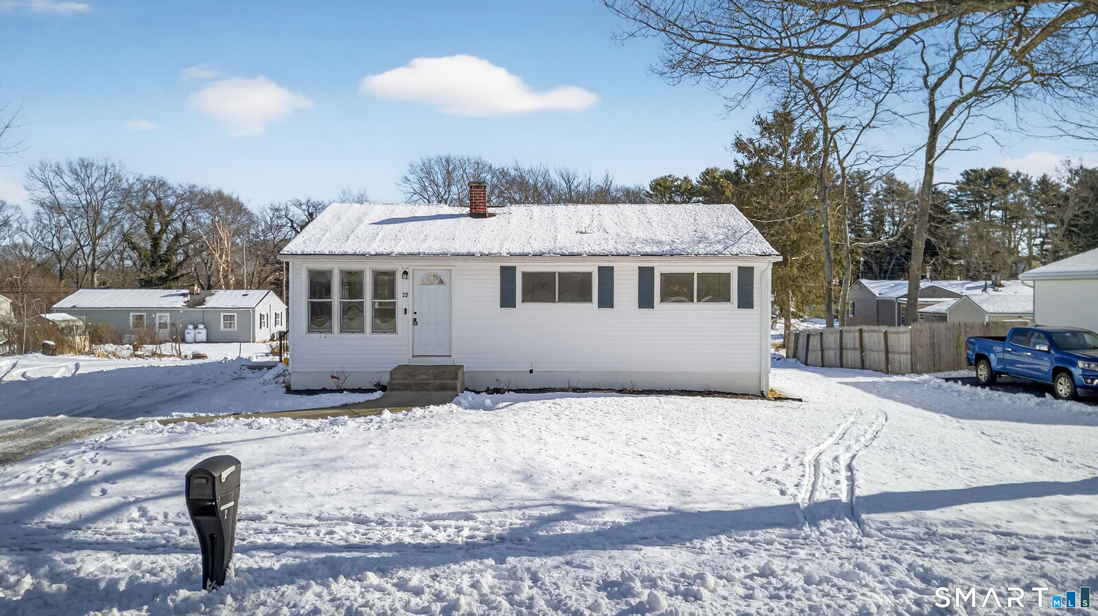 Property Photo:  25 Oslo Street  CT 06355 