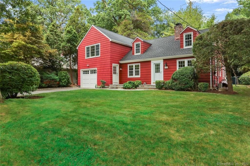 Property Photo:  25 Summit Road  CT 06878 