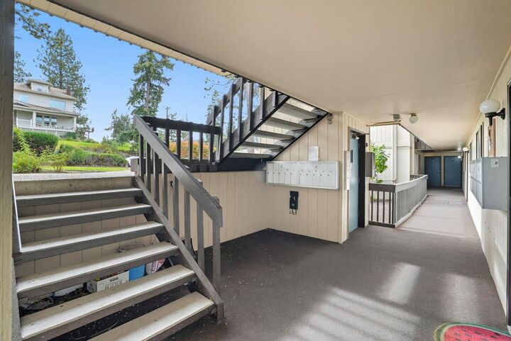 Property Photo:  844 W Cliff Dr #107  WA 99204 