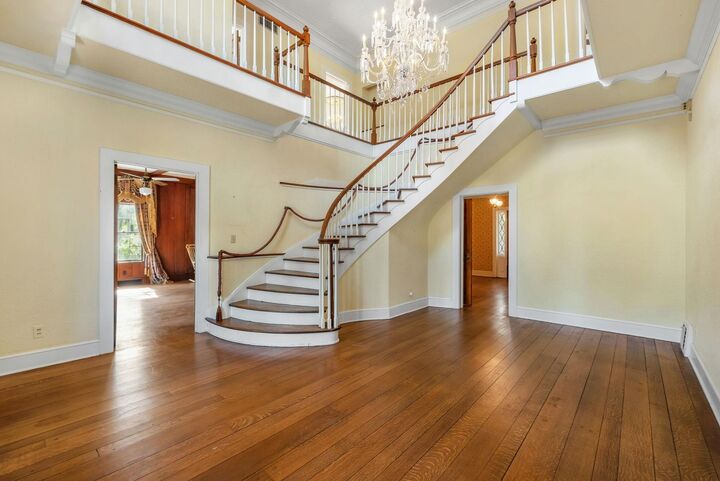 Property Photo: 1412 Fairway Drive FL 32301