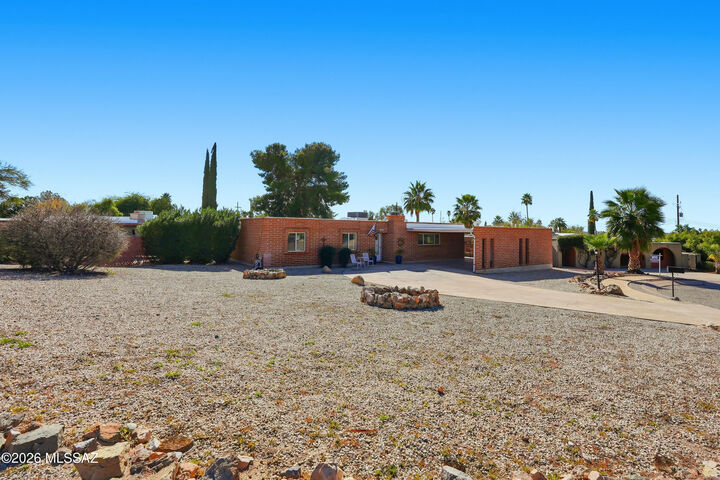 Property Photo:  8924 E Old Spanish Trail  AZ 85710 