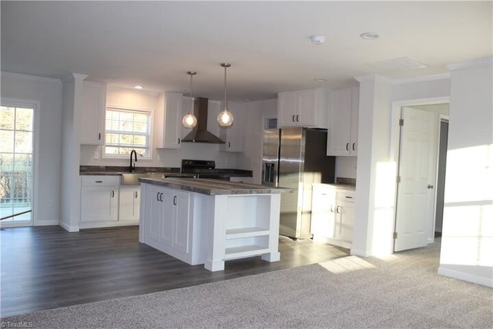 Property Photo: 101 Dalton Loop NC 27048