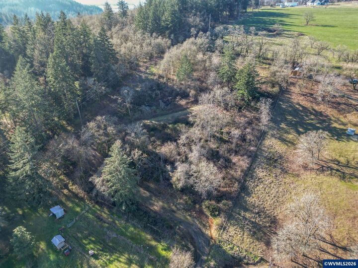 Property Photo:  Ta 535399 Home Run Ln SE  OR 97392 