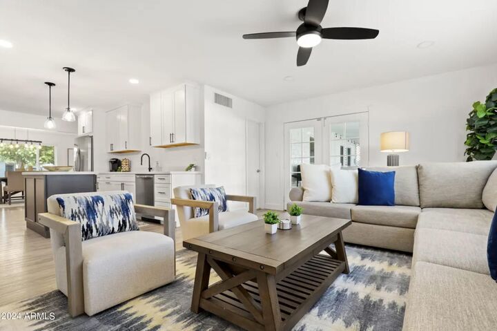 Property Photo: 8619 E Roanoke Avenue AZ 85257