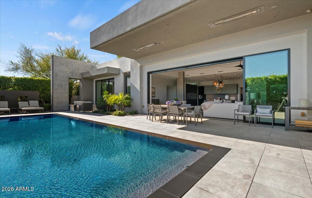 Property Photo:  6982 E Joshua Tree Lane  AZ 85253 