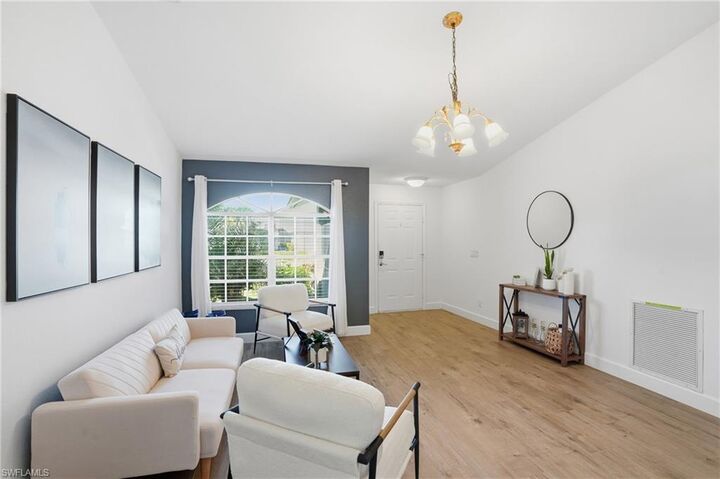 Property Photo: 272 Johnnycake Dr FL 34110