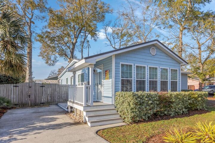 Property Photo:  329 15th Ave. S  SC 29575 